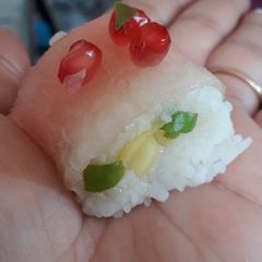 A picture of Fruity and spicy sushi.