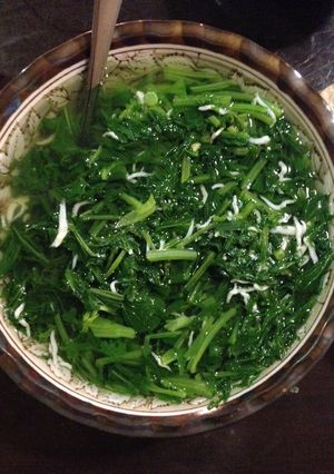 Hình của món Canh cải đuôi phụng nấu cá cơm bờm.