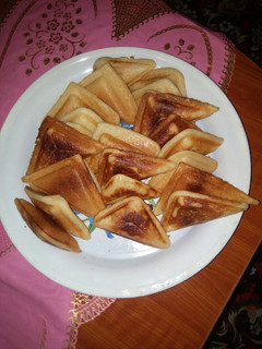 A picture of Tostermade snakes #mykidsfavouratedish#.
