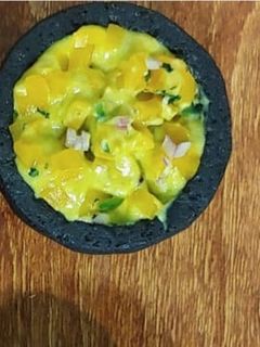Una foto de 🥑Guacamole de mango. 🥭