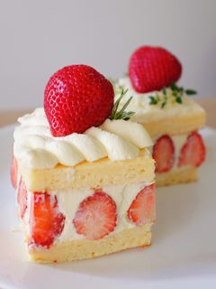 รูปของ Japanese Strawberry Shortcake เค้กสตรอว์เบอร์รี่ครีมสดญี่ปุ่น