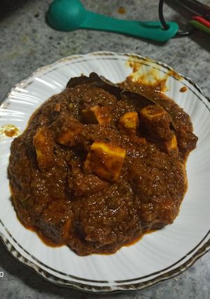 A picture of Paneer Masala.