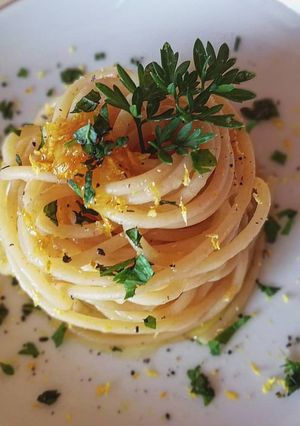 Foto di Spaghetti di semola di grano duro al limone 🌷
