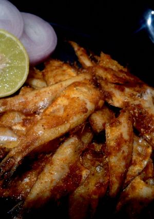 A picture of Nethili / Kukuli / Anchovy Fish fry :).