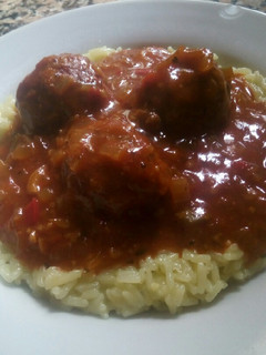 Una foto de Arroz con albóndigas