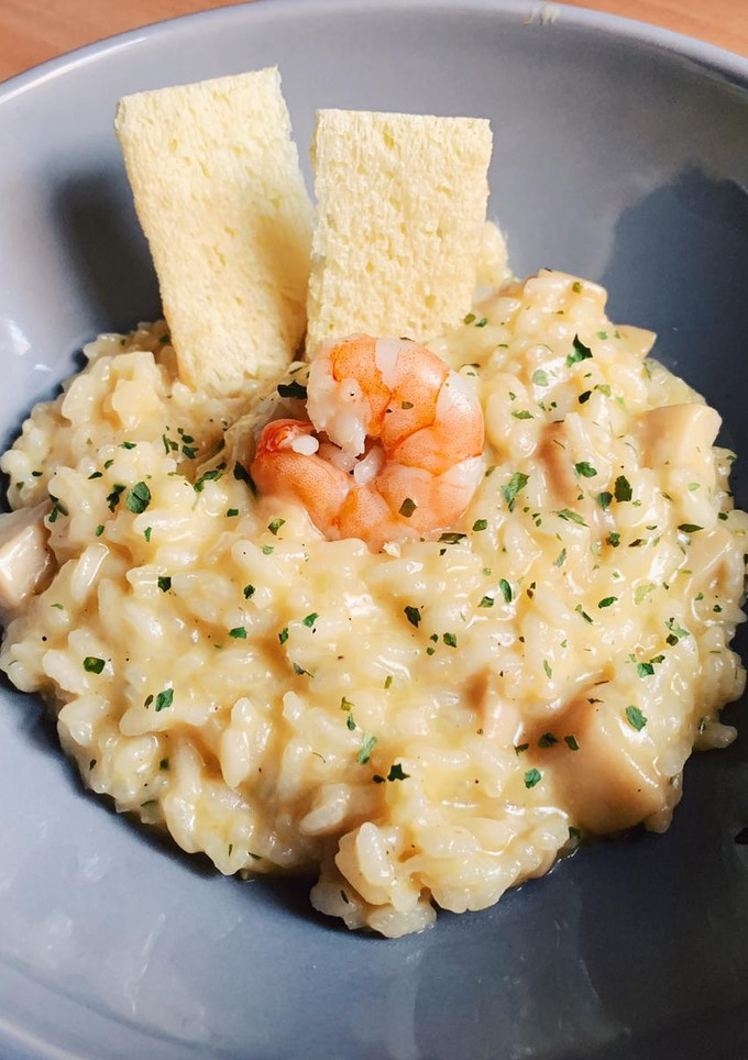 Una foto de Risotto de setas y gambas