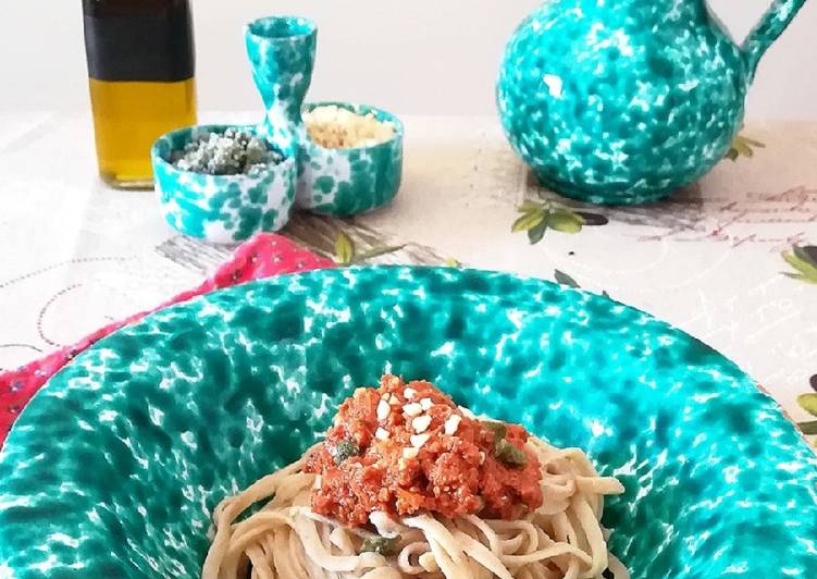 Step-by-Step Guide to Make Fatto in casa Pesto di pomodori secchi e capperi