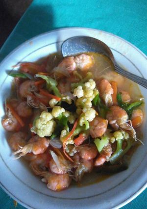 Foto resep Tumis udang sayur enak