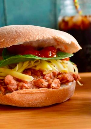 A picture of BBQ Jackfruit Buns.