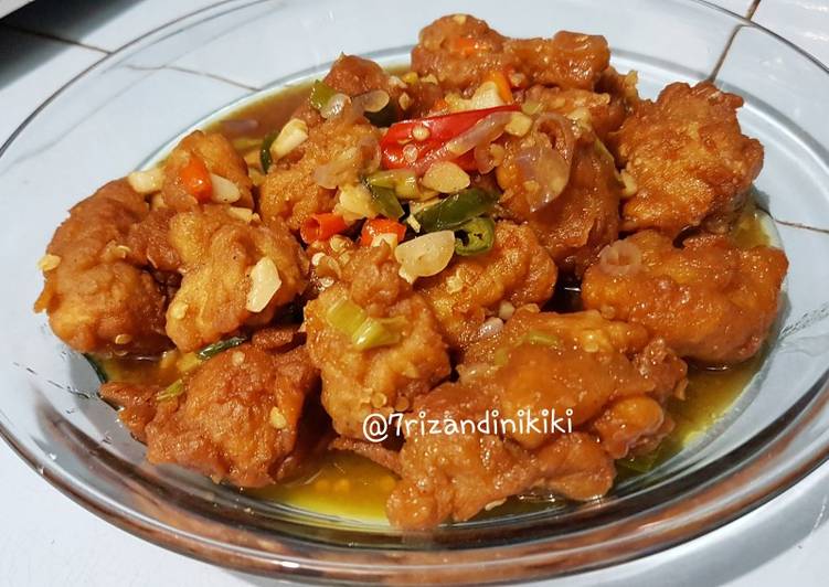 Langkah Mudah untuk Membuat Ayam tumis pedas (sauteed spicy chicken) yang simpel