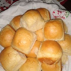 A picture of Dinner Rolls.