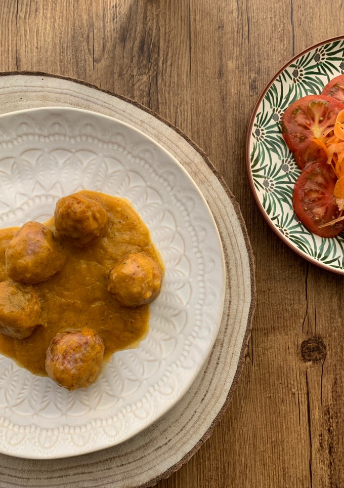 Una foto de Albóndigas en salsa de verduras