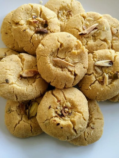 A picture of Nan Khatai (Indian Shortbread Cookies).