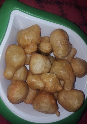 A picture of Cinnamon puffs.