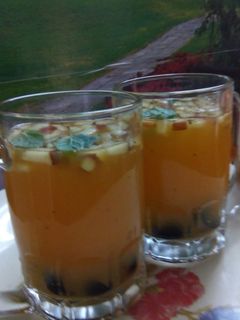 ઓરેન્જ ફ્રૂટ પંચ (Orange Fruit Punch Recipe In Gujarati) રેસીપી મુખ્ય ફોટો