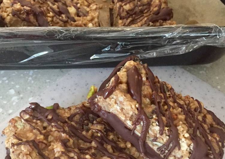 How to Prepare Super Quick Homemade Chocolate Coated No-Bake Granola Bars