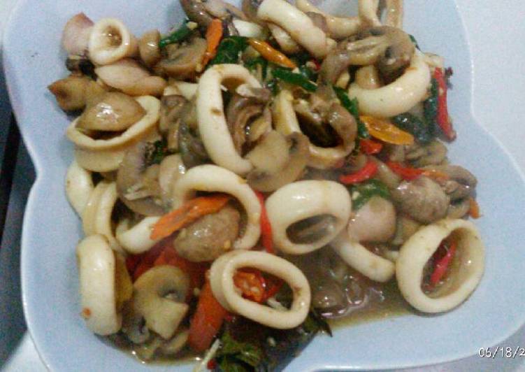 Resep Cumi saus tiram with mushroom, Lezat Sekali