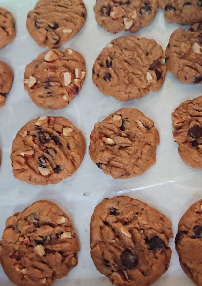 Foto resep Choco chips almond cookies