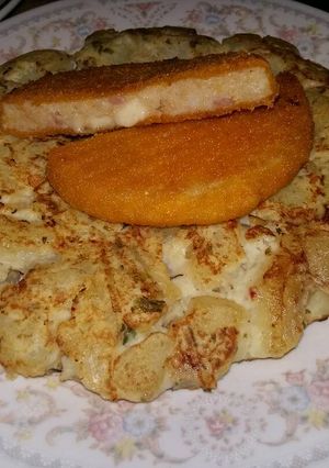 Una foto de Tortilla de papas con cebolla