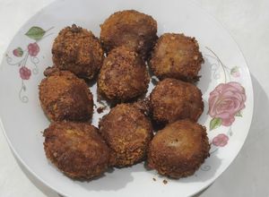 Foto resep Bola-Bola Daging Keju Krispi