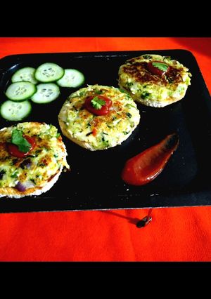 કાકડી ના બ્રેડ ટોસ્ટ (Kakdi Bread Toast Recipe In Gujarati) રેસીપી મુખ્ય ફોટો