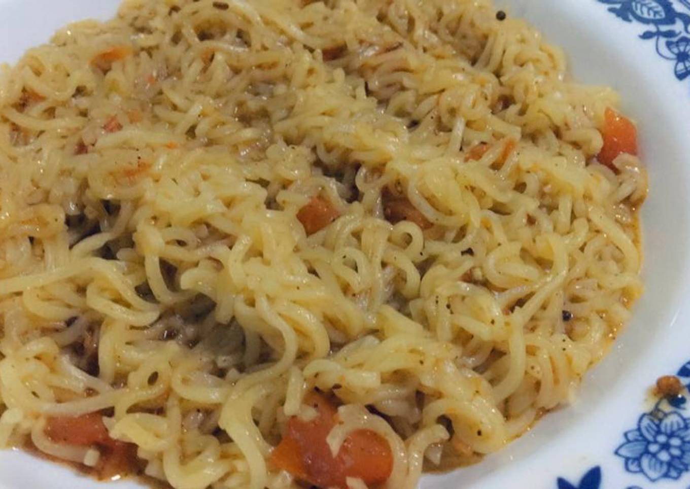 Chatpati noodles with desi tarka