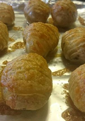A picture of Hasselback Potatoes.