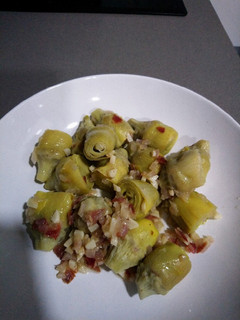 Una foto de Alcachofas con jamón