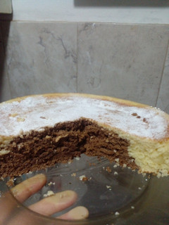 Una foto de Torta marmolada sencilla para el te o merienda