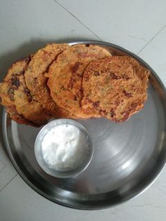 બેસન ચિલા (Besan Chila Recipe in Gujarati) રેસીપી મુખ્ય ફોટો