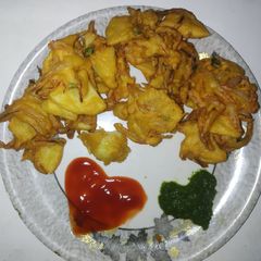 Potato Onion Pakodi A picture of Potato Onion Pakodi.