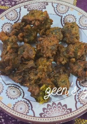 A picture of Onion and Spinach Fritters.