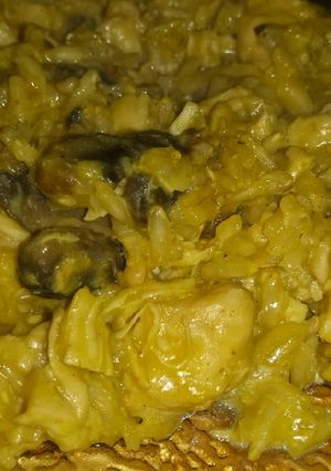 Una foto de Arroz con pollo y azafrán