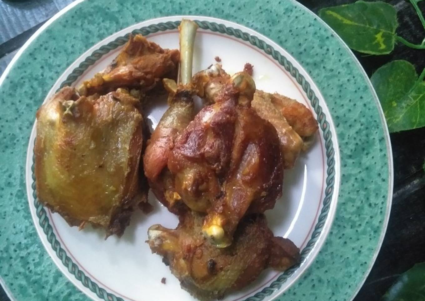 Ayam goreng kunyit