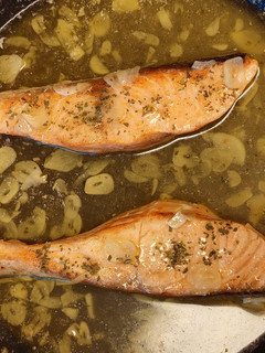 Foto resep Salmon garlic butter