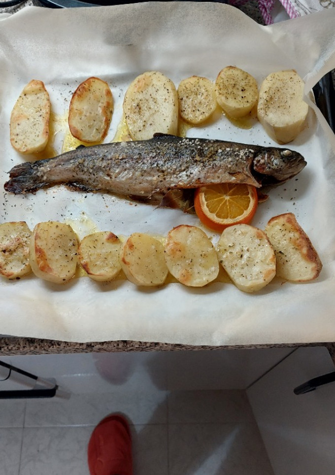 Una foto de Trucha Asalmonada al Horno