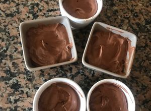 صورة لوصفة طريقة عمل موس الشوكولاة (Mousse Au Chocolat)
