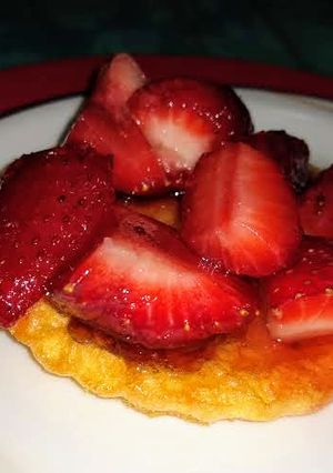 Una foto de Panqueques con frutillas
