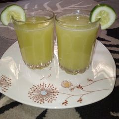A picture of Lemon and Cucumber Juice.