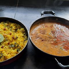 Vidarbha special Nagpuri famous dish spicy tarri poha A picture of Vidarbha special Nagpuri famous dish spicy tarri poha.