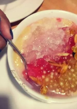 A picture of Bengali Restaurant Style Falooda/Falooda (Dessert) Recipe 🍜.