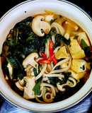 Bánh canh nấm, đậu và rong biển