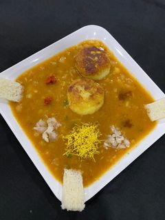 પેટીસ રગડા (paties ragda recipe in Gujarati) રેસીપી મુખ્ય ફોટો