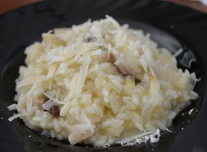 Una foto de Arroz meloso de hongos (boletus edulis)