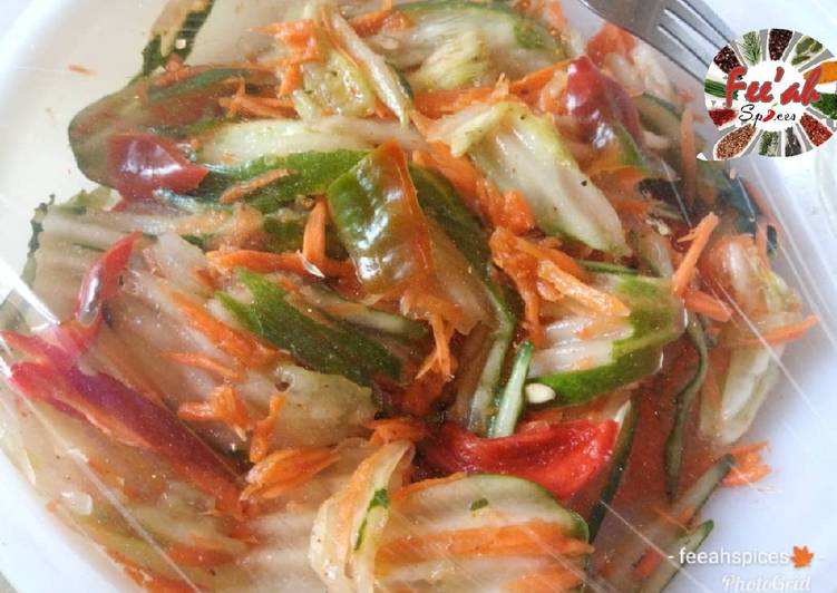 Recipe of Favorite Cucumber Carrot salad
