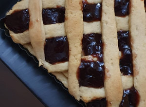 Una foto de Kuchen de manzanas y mermelada de Esteban 😊