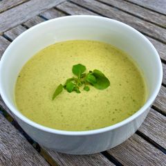 A picture of Watercress and Apple Soup.