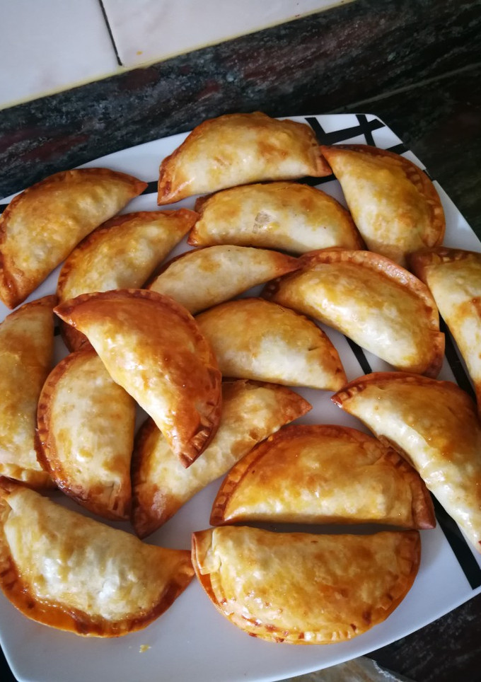 Una foto de Empanadillas de carne al horno