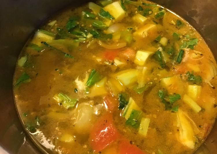 Comment faire Faire Appétissante Soupe « anti gaspi » brocolis chou
fleur et coriandre