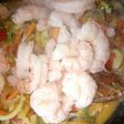 Wok de verduras salteadas con langostinos